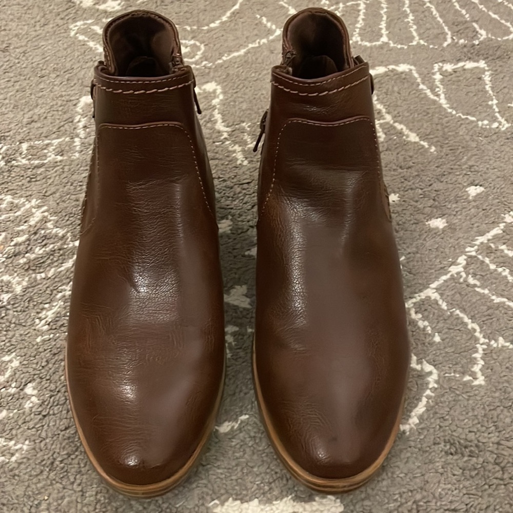 Baretraps Medley Brown comfy ankle booties - Picture 6 of 13